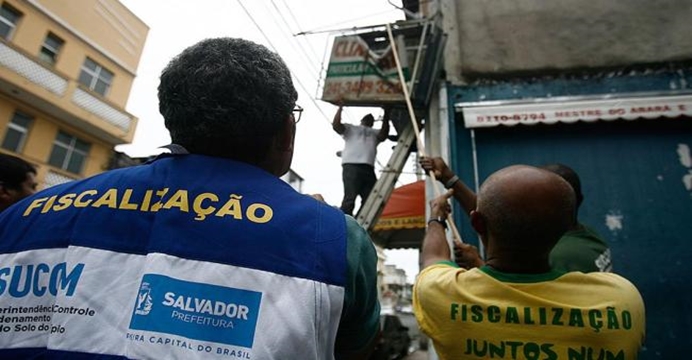 Combate a publicidade irregular em salvador vai aumentar e punição será mais severa