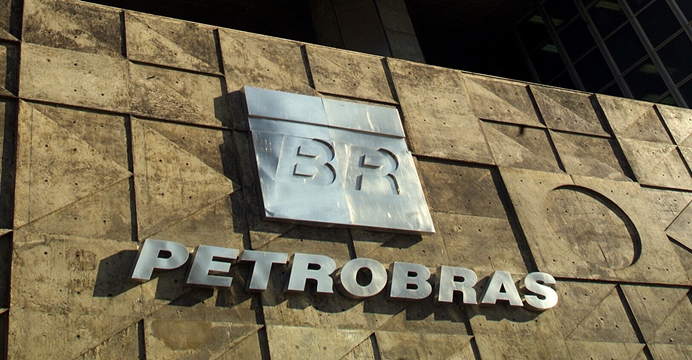 Ex-diretores da Petrobras tinham ‘rede de contas’ para propinas na Suíça