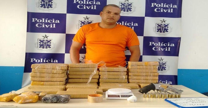 Traficante é preso com 29 quilos de maconha em Feira