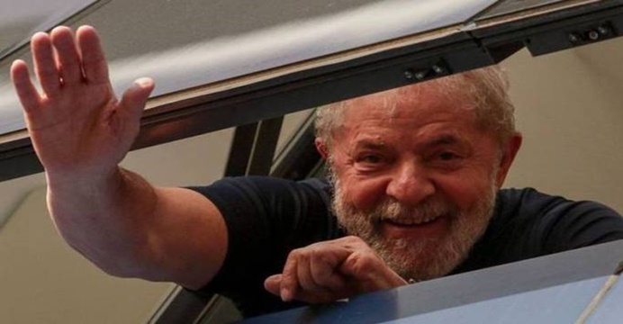 Lula é oficializado candidato à Presidência pelo PT