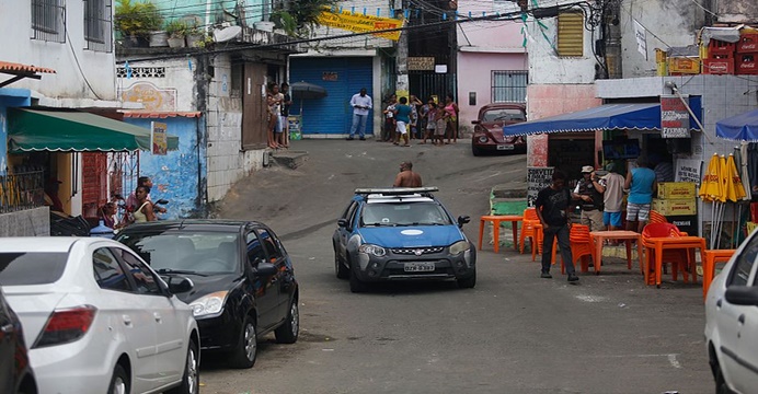 Pânico na madrugada no IAPI três homens são mortos