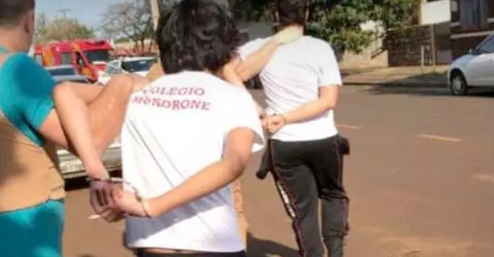 Jovem de 15 anos dispara contra colegas em escola