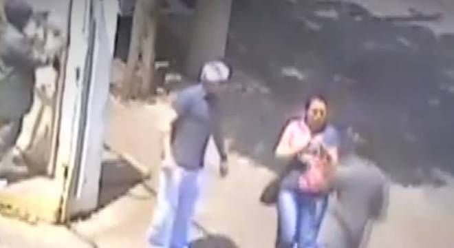 Homem é preso suspeito de sequestrar ex-mulher. Veja vídeo