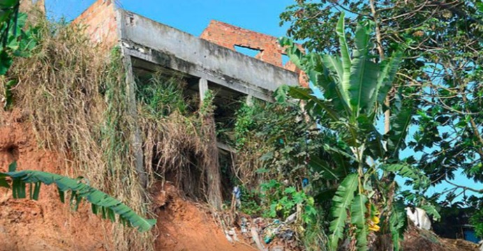 Homem morre soterrado após deslizamento de terra no bairro de São Caetano