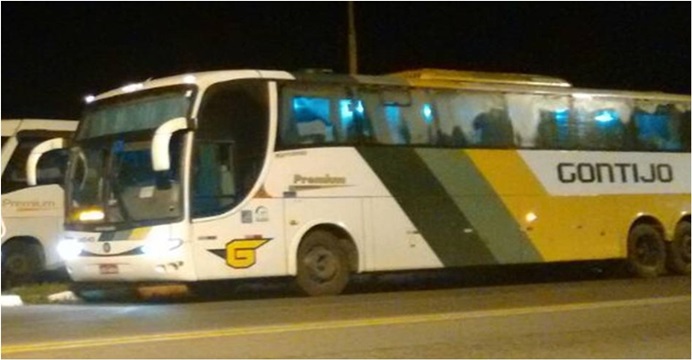 Dois ônibus interestaduais são assaltados por homens armados na BR-101