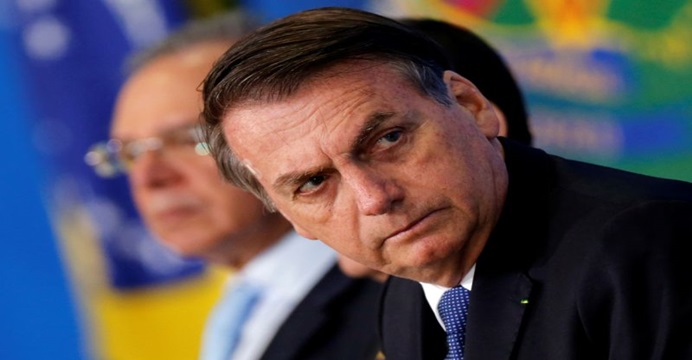 Bolsonaro é aplaudido por empresários ao falar em redução de preço da gasolina