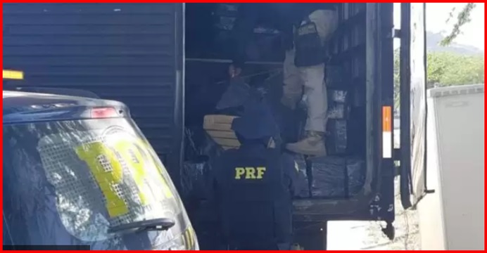 Casal é preso com mais de uma tonelada de maconha escondida em carga de colchões