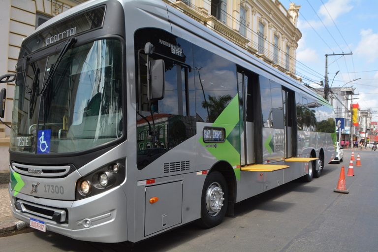 Ônibus do BRT chegam a Feira de Santana e Prefeitura inicia operação assistida nesta quarta