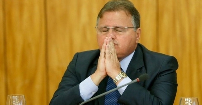 Geddel vai deixar apartamento para realizar exames nesta segunda-feira