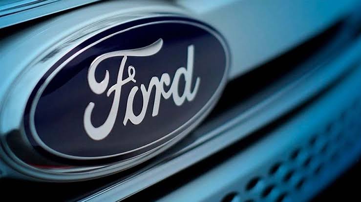 Funcionários da Ford retornam ao trabalho na fábrica de Camaçari