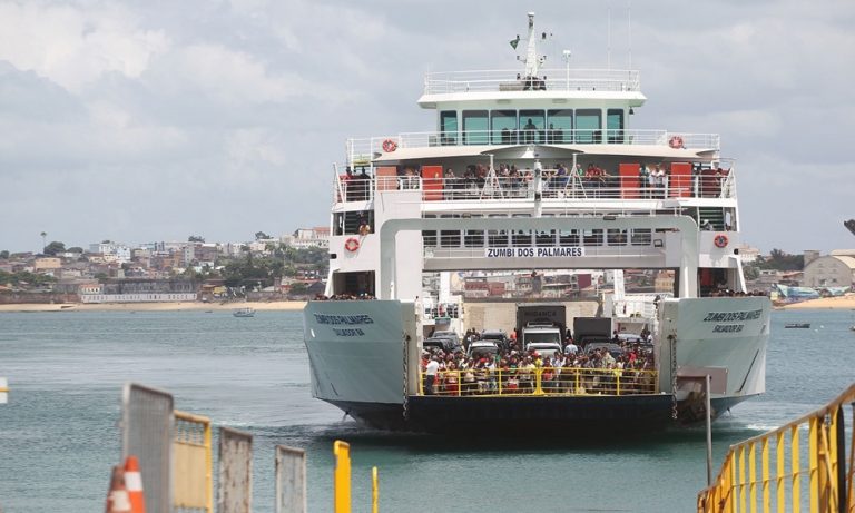 Com novo toque de recolher, horário do Ferry-Boat é ampliado