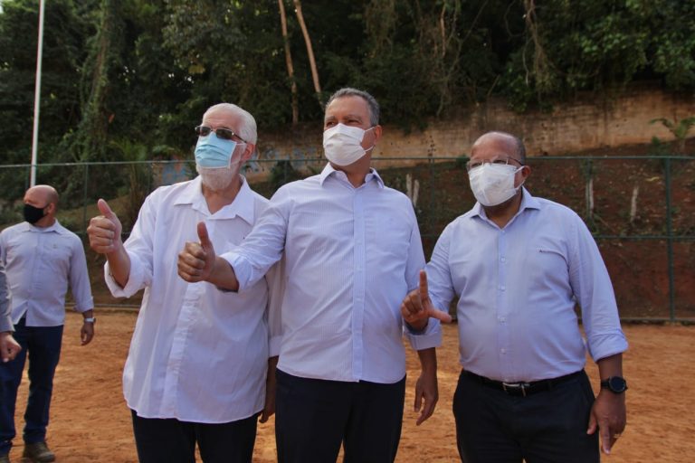 Campo do Bariri é entregue reformado à comunidade de Santa Cruz