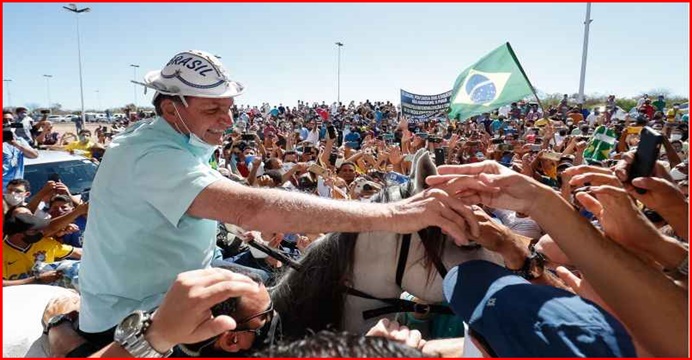 Bolsonaro chega à Bahia para formalizar concessão de trecho da Fiol