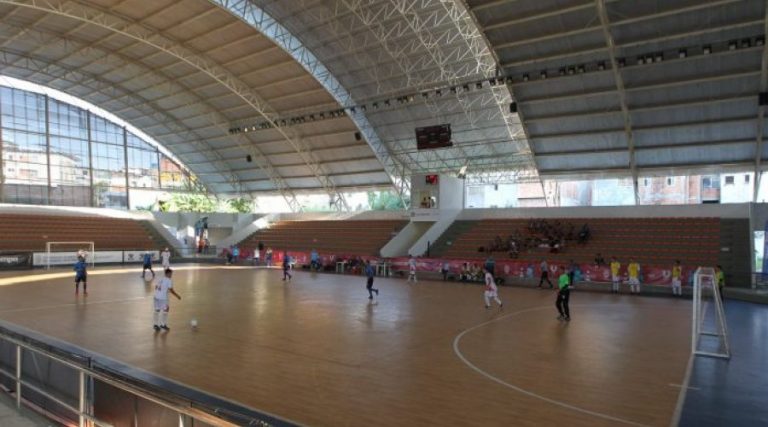 Ginásio de Cajazeiras abre inscrição para aulas gratuitas de futsal