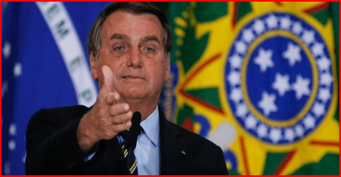 Bolsonaro assina alterações no Marco Civil da internet