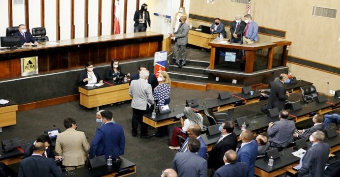 Bolsonaro perde apoio nas Assembleias Legislativas, aponta levantamento