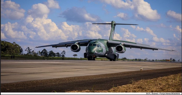 FAB coloca aviões de prontidão para retirada de brasileiros da Ucrânia