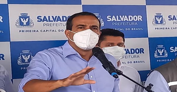 Em Itapuã, Bruno diz que vai requalificar os 64km de orla de Salvador