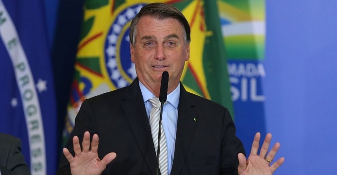 Bolsonaro é atacado durante motociata em Curitiba