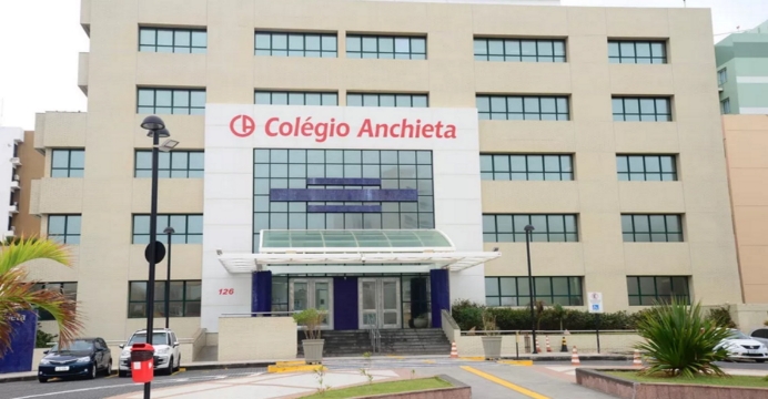 Colégio Anchieta proíbe manifestação política entre estudantes