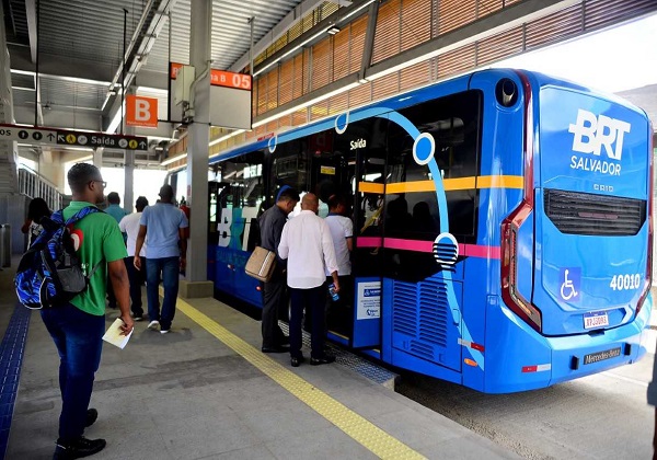 Após fase de testes, BRT inicia integração com ônibus e metrô nesta sexta