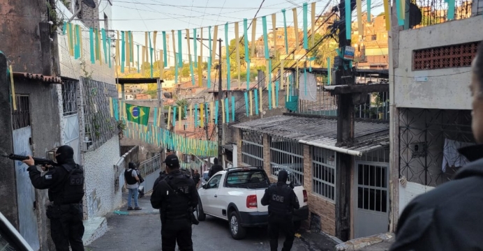 Três homens suspeitos de assaltar bancos são baleados em operação na Bahia