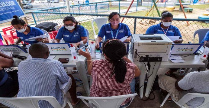 Prefeitura e Ministério Público promovem feira com serviços gratuitos em Cajazeiras X