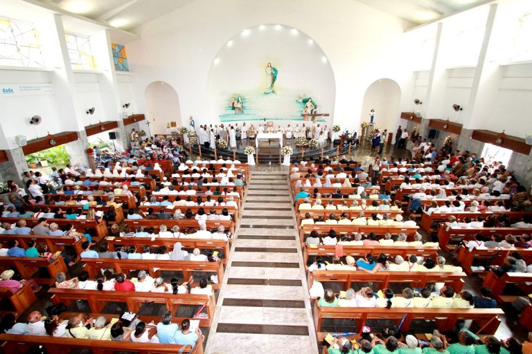 Santo Antônio é homenageado com missa, procissão e quermesse nesta terça no Santuário Santa Dulce