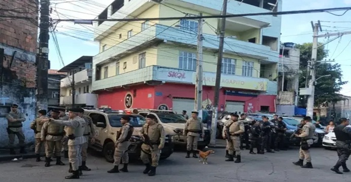 Traficantes do Comando Vermelho armam emboscada para Polícias em Salvador