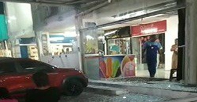 VÍDEO: Tiroteio destrói fachada e causa pânico em frente um dos principais shoppings de Salvador