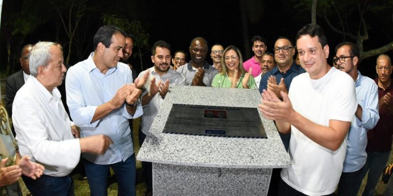 Prefeitura entrega praça que homenageia indigenista e jornalista