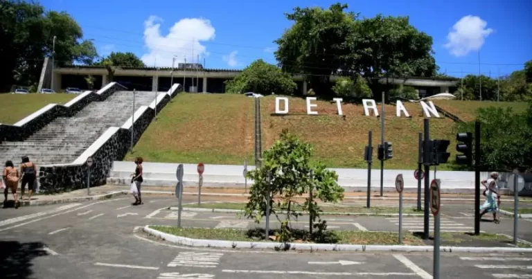 Detran abre concurso com 15 vagas para Salvador; confira área e salários